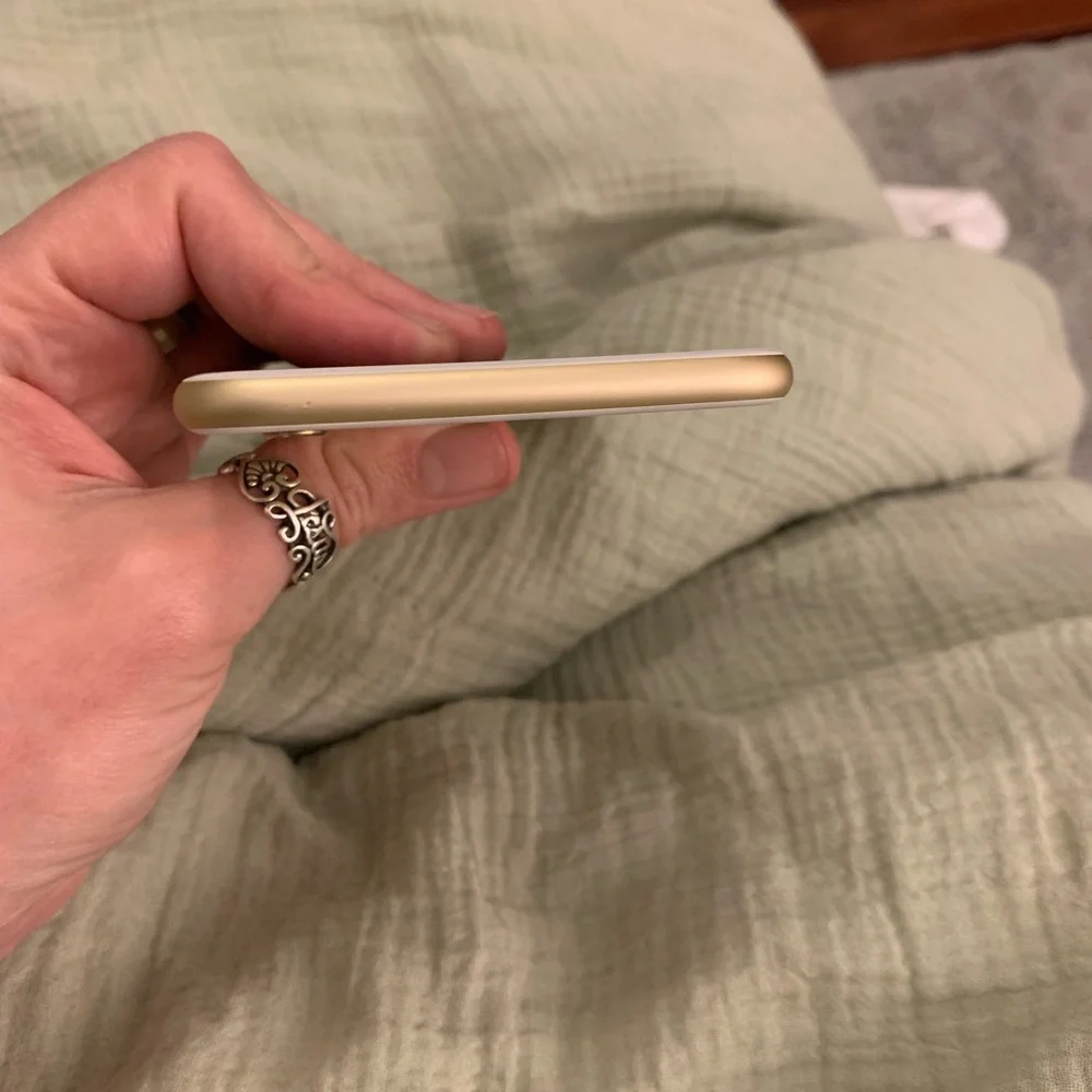 iPhone 6 Plus 64gb - FOR PARTS ONLY